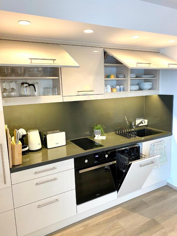 Atrium Apartman Heviz Mit Panoramaterrasse Und Tiefgarage Eksteriør bilde