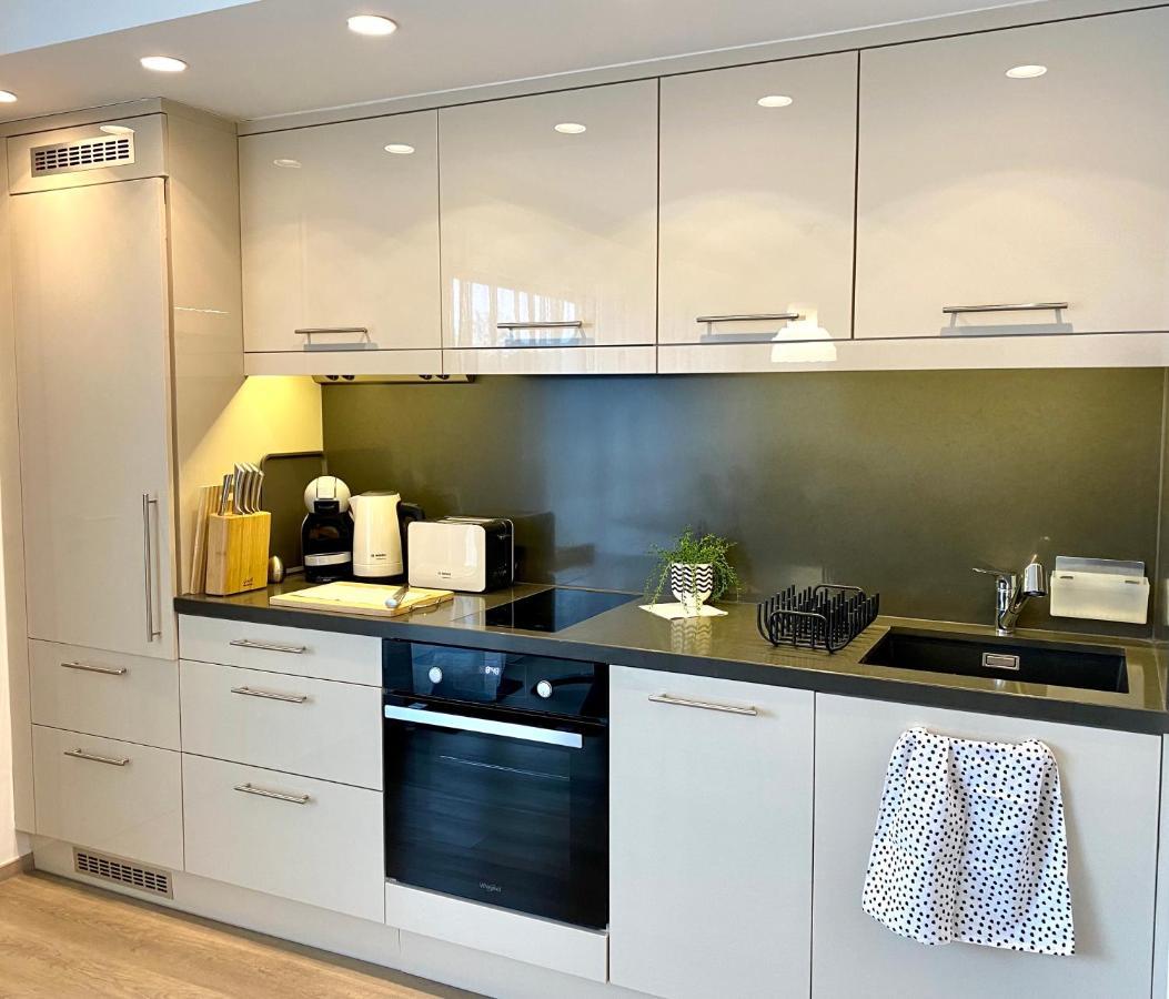 Atrium Apartman Heviz Mit Panoramaterrasse Und Tiefgarage Eksteriør bilde