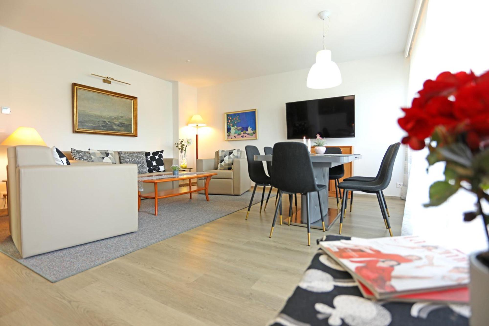 Atrium Apartman Heviz Mit Panoramaterrasse Und Tiefgarage Eksteriør bilde
